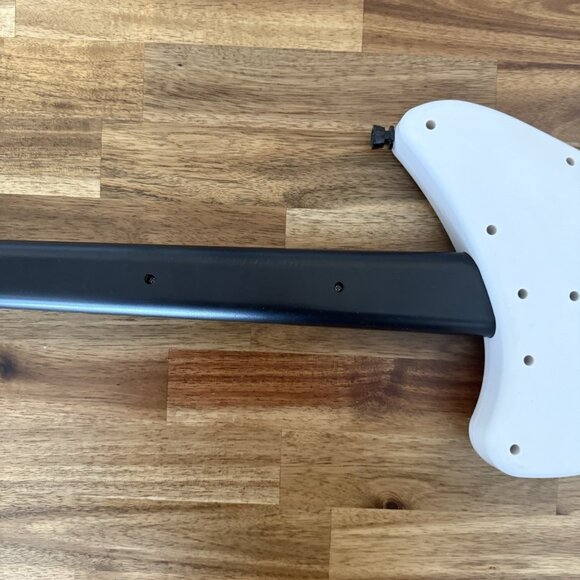 Guitar Hero Guitar Playstation 2 PS2 Wireless White No Dongle 95025 Not Tested - Picture 9 of 11